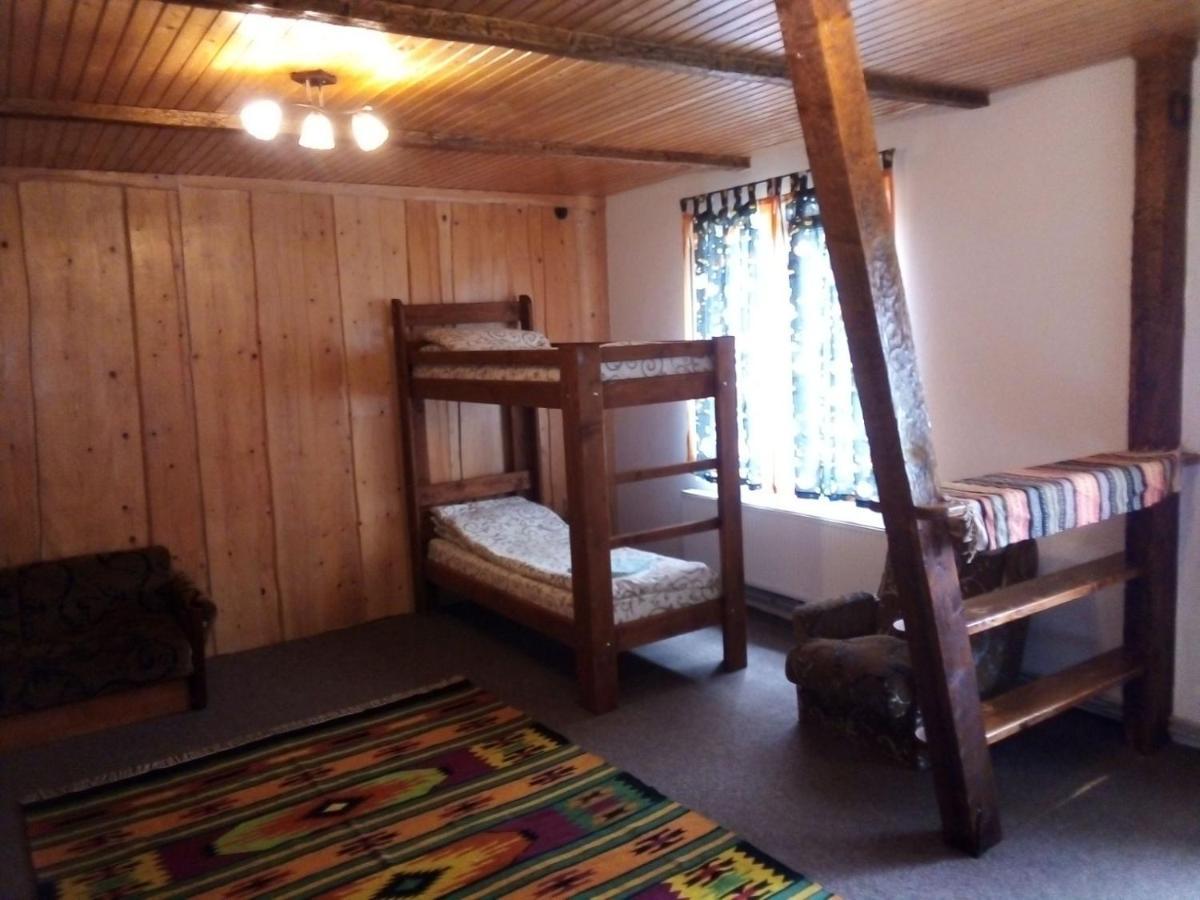 Guest House Mansarda Yaremche Exterior photo
