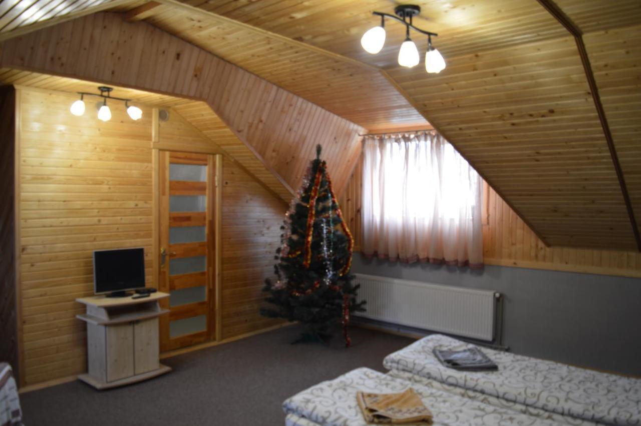 Guest House Mansarda Yaremche Exterior photo